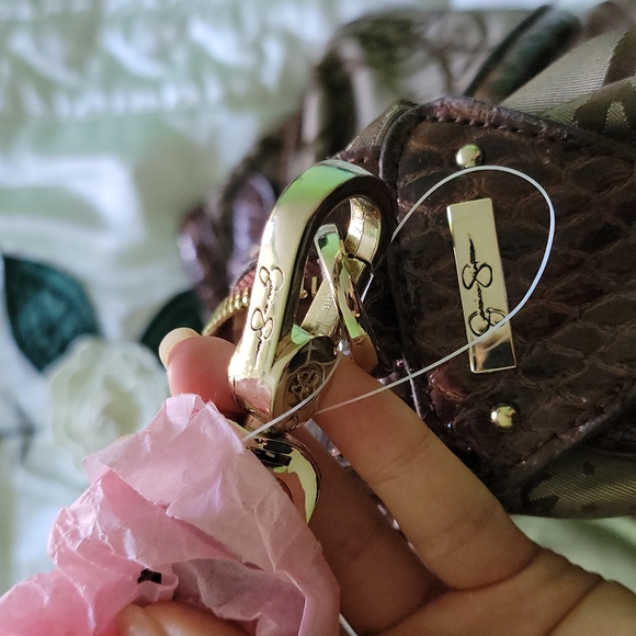 Jessica Simpson Brown Shoulder Bag - Picture 7 of 11